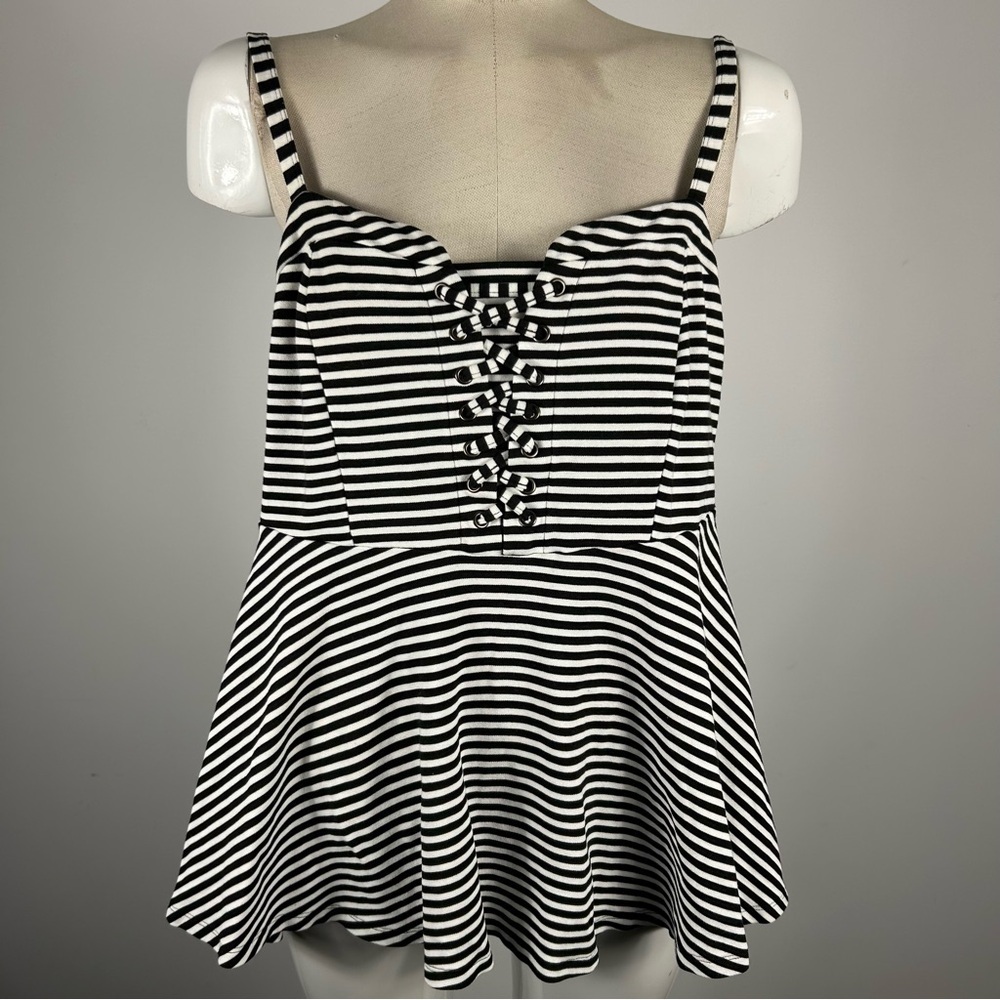 Torrid Black & White Stripe Sweetheart Knit Cami size 00
